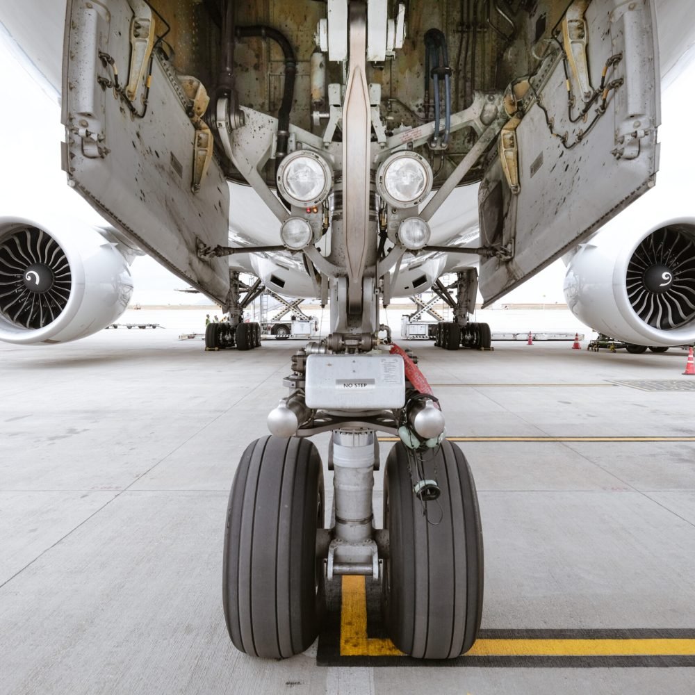 view-airplane-airport